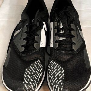 Nike Men’s Nike Black and White Athletic Shoes